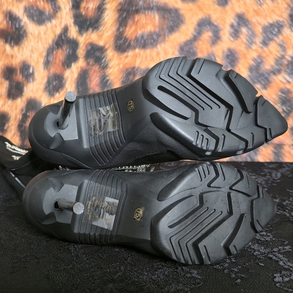 Azalea Wang Taty Suede Embellished Boots - Picture 6 of 11